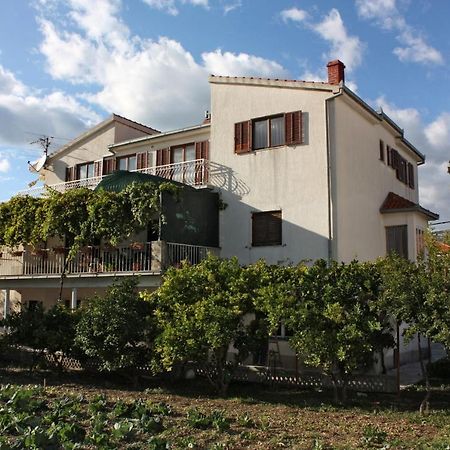 Apartments With A Parking Space Kastel Stafilic, Kastela - 5219 Екстериор снимка