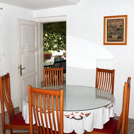 Apartments With A Parking Space Kastel Stafilic, Kastela - 5219 Стая снимка