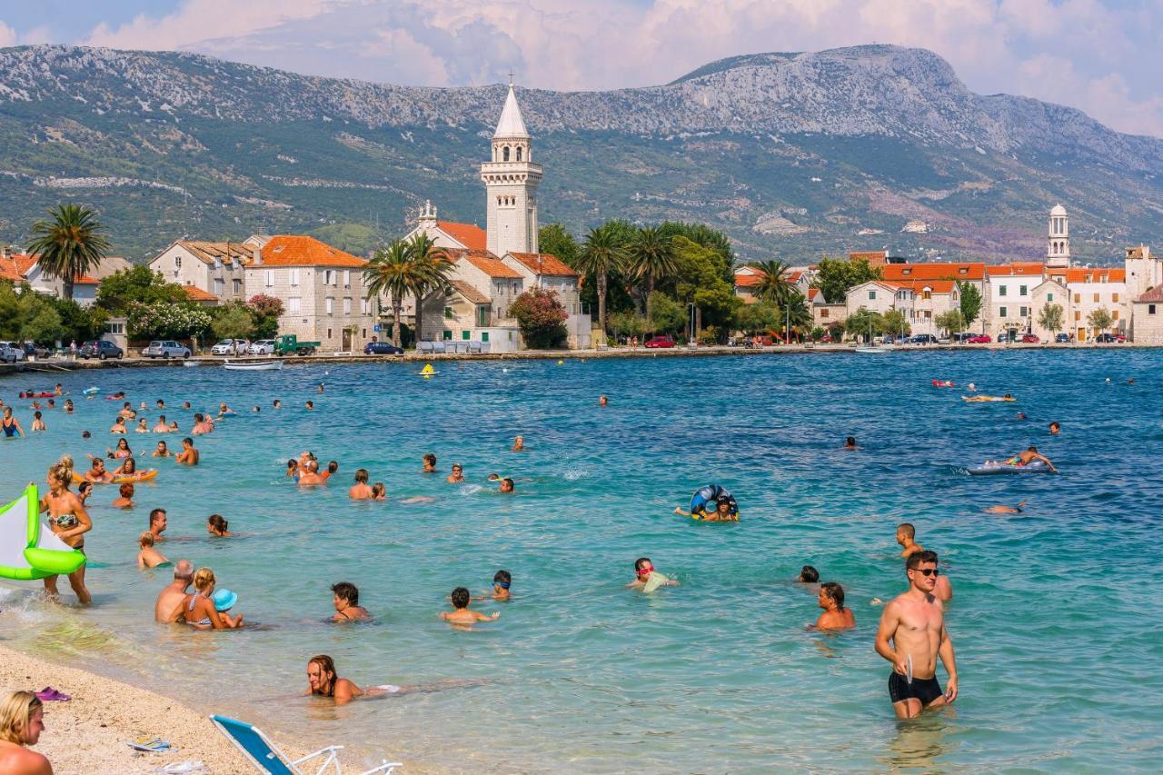 Apartments With A Parking Space Kastel Stafilic, Kastela - 5219 Екстериор снимка